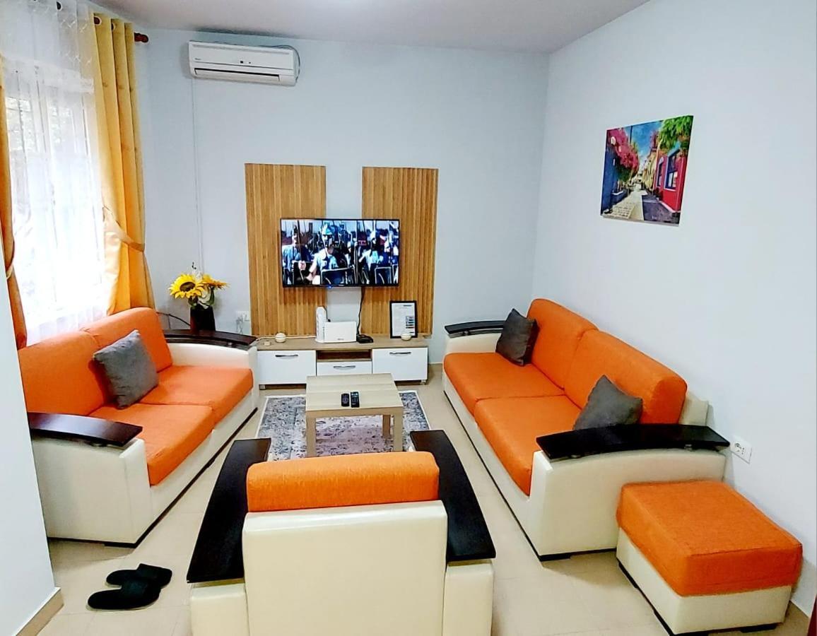 Skanderbeg Square Apartments 티라나 외부 사진